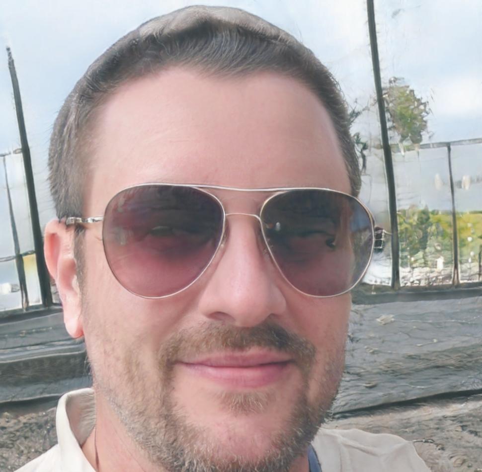 Instructor Ramiro Castellanos